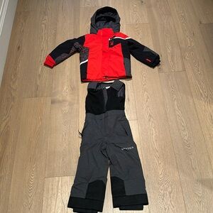 Size 4- Kid’s Spyder ski jacket and snow pant set